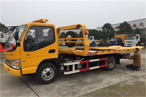 永吉哪里有拖车服务